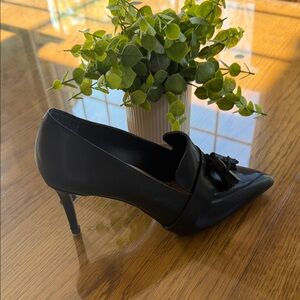 Banana Republic Black Pointed-Toe Tassel Stiletto Pumps